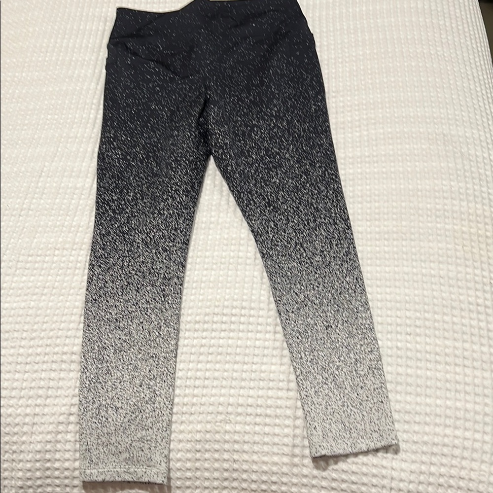 Talbots Black and Gray Gradient Leggings
